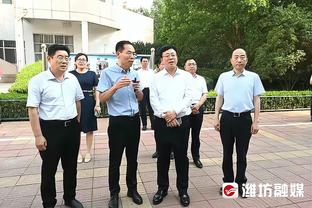 詹姆斯争议三分变两分？爱德华兹：那时我都准备去投绝杀了 真的